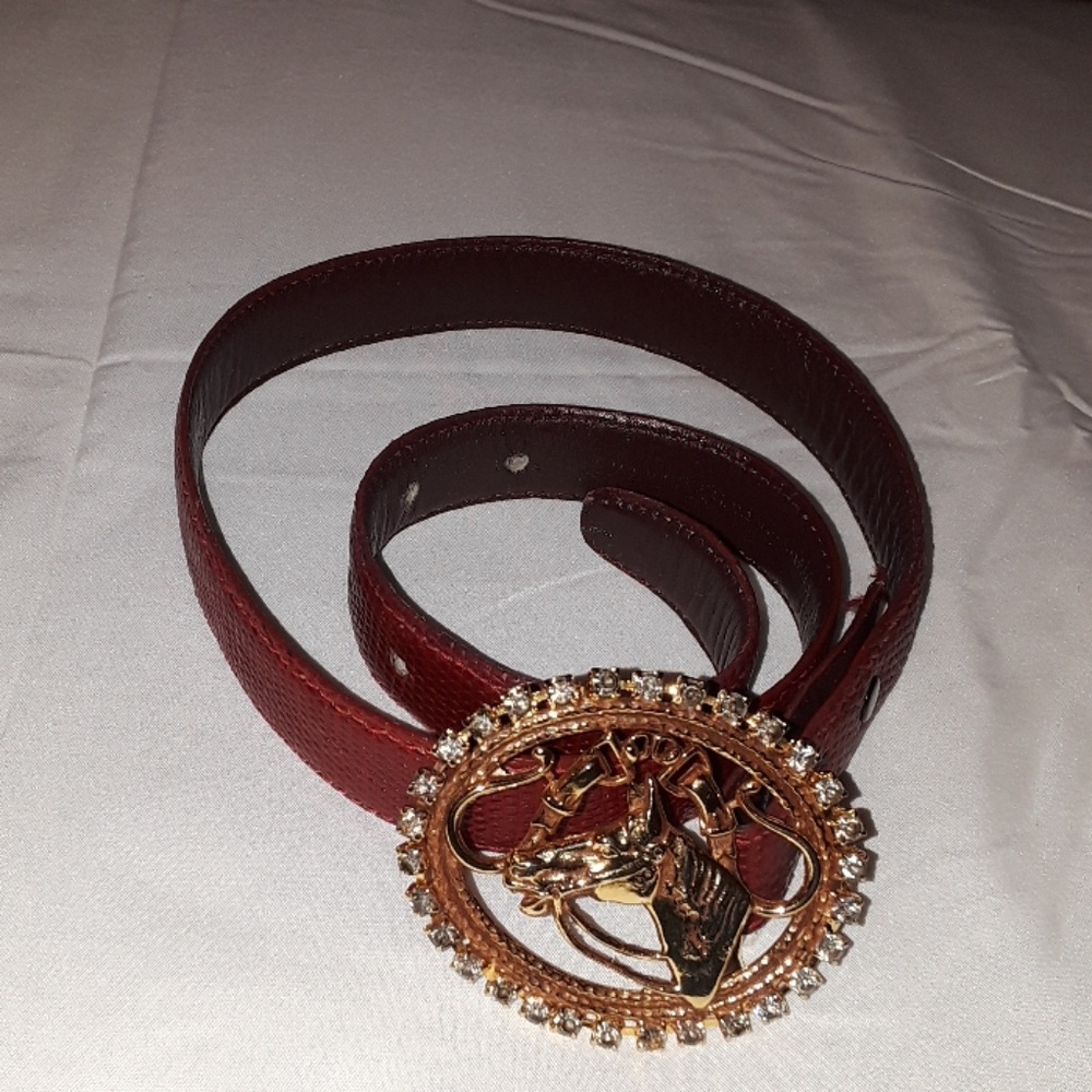 Robin Kahn women's belt size small